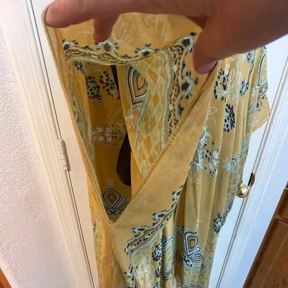 Angie Mustard Yellow Boho Medallion Fringe Kimono Wrap One Size OS‎